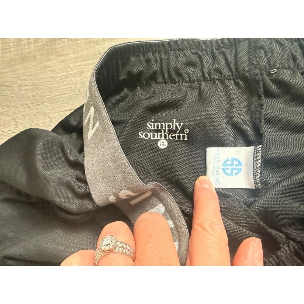 Black and gray women's SIMPLY SOUTHERN athletic shorts 2XL‎